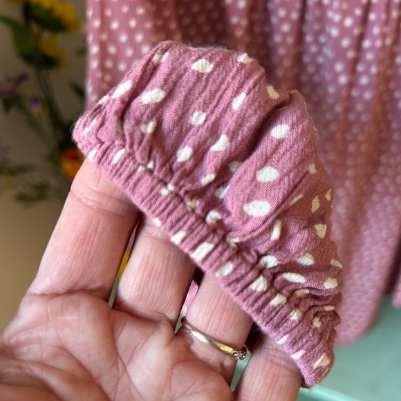 Polka dot over the shoulder / wide neck top - Picture 5 of 7